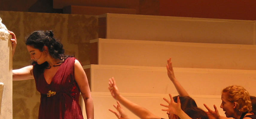 Medea and chorus