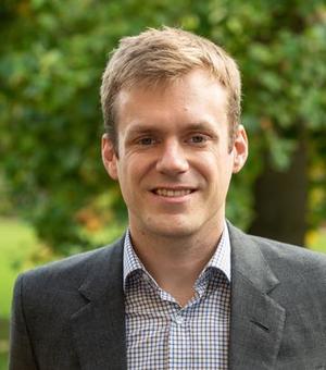 alexander bown cropped